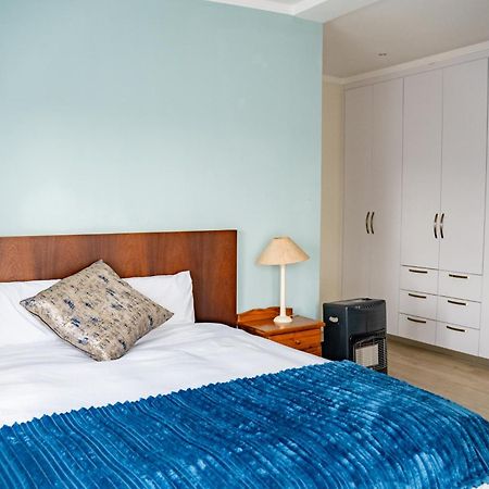 3 On Tessa Guesthouse Йоганнесбурґ Екстер'єр фото