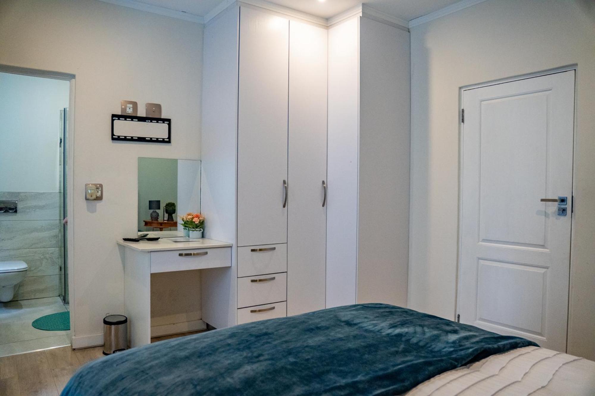 3 On Tessa Guesthouse Йоганнесбурґ Екстер'єр фото